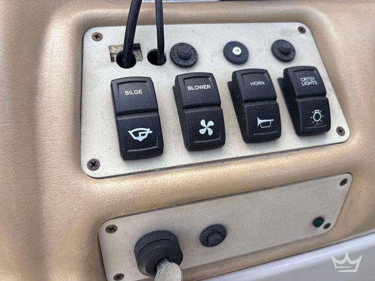 2015-shoe1999-ser-image-21