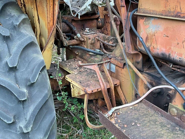 minneapolis-moline-m5-image-12