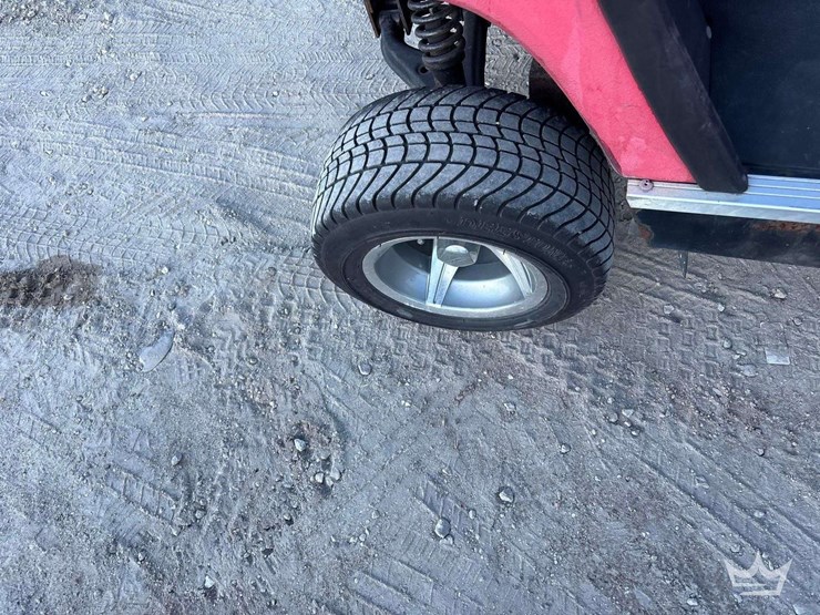 yamaha-4-seat-gas-cart-image-16