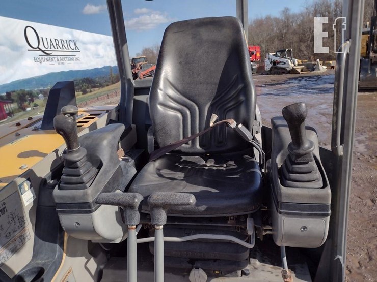 2016-volvo-ecr58d-image-13