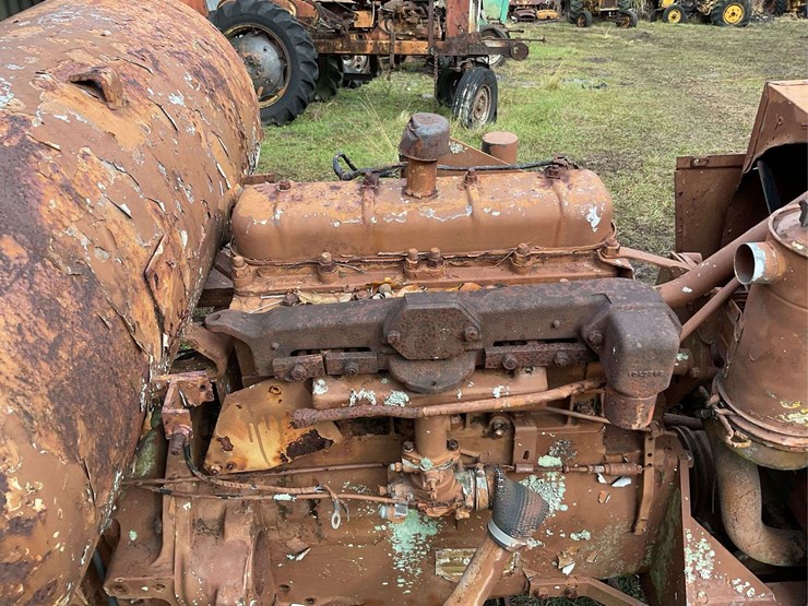 minneapolis-moline-orchard-image-15