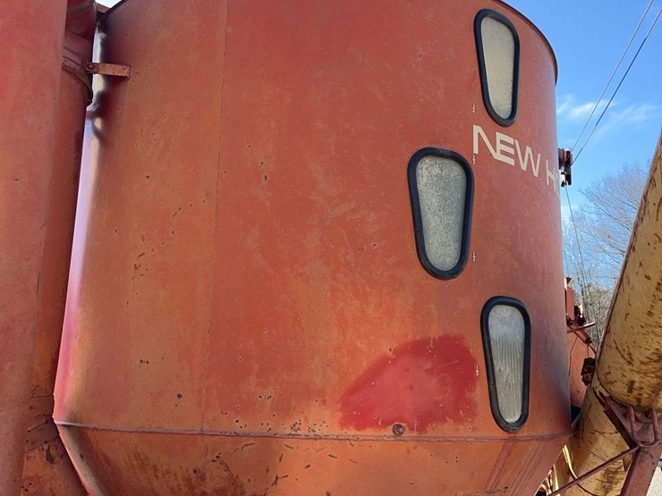 new-holland-355-image-14