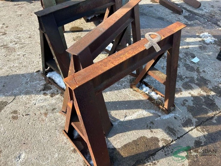 (4)-steel-saw-horses-image-2