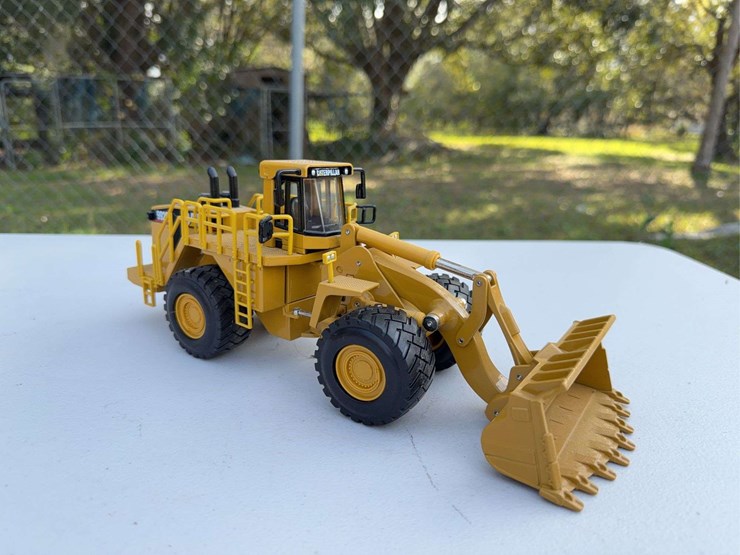 caterpillar-d11r-image-22