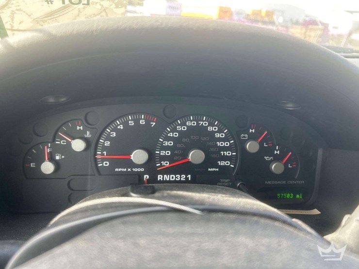 2005-ford-explorer-image-15