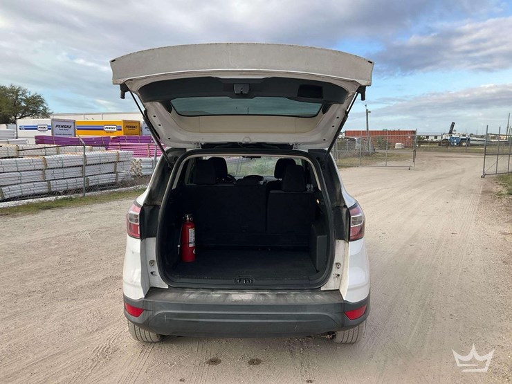 2017-ford-escape-image-30