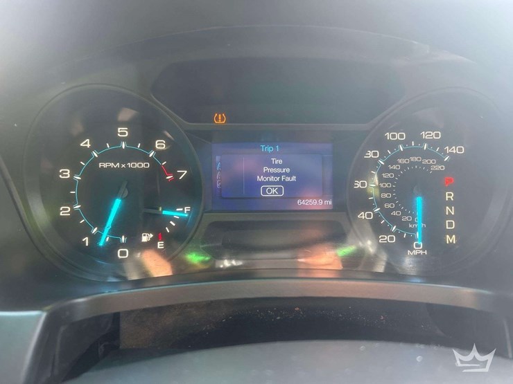 2015-ford-explorer-image-19