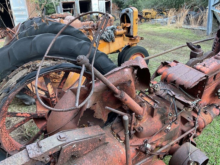 case-parts-tractor-image-8