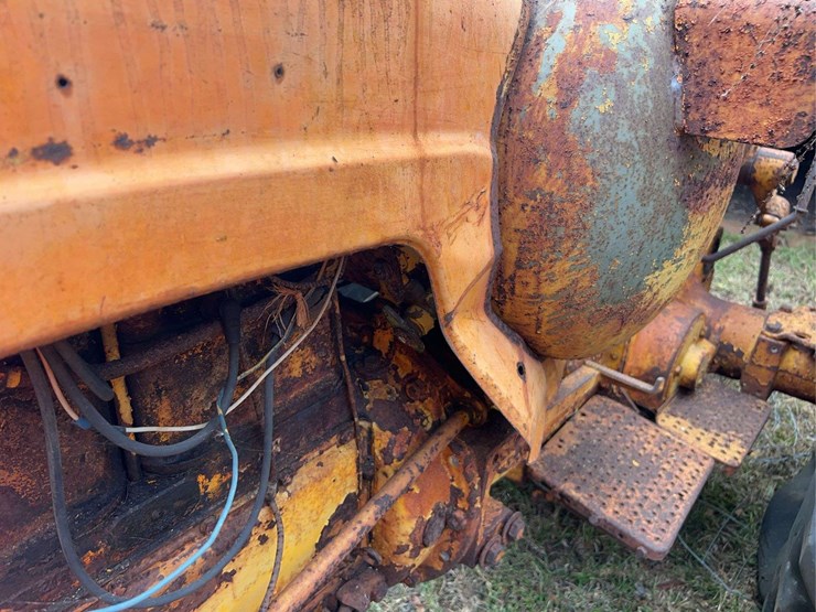 minneapolis-moline-445-image-18