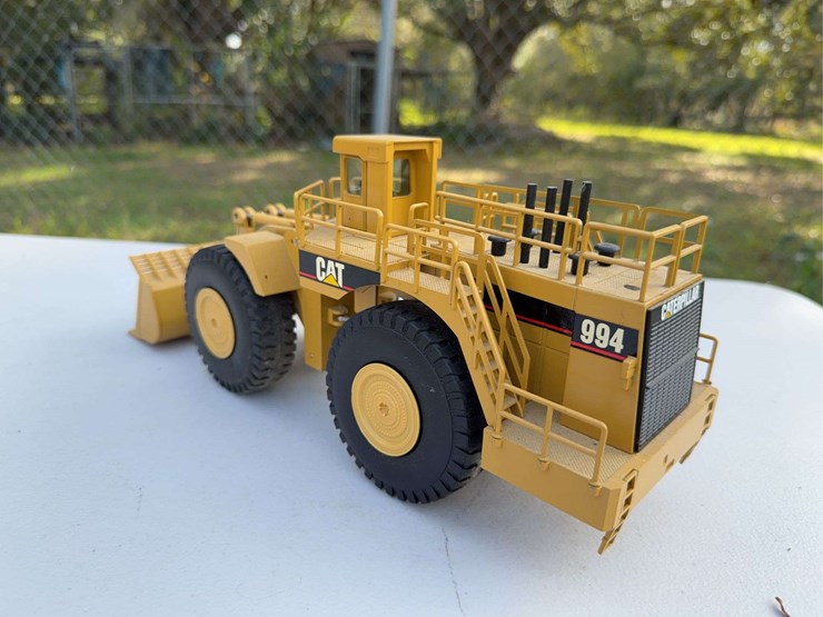 caterpillar-994-image-3