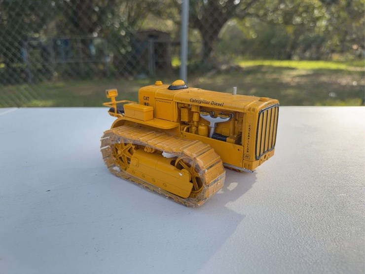 caterpillar-d2-image-9