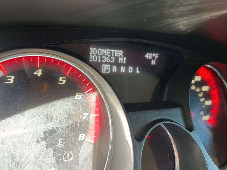 2011-gmc-acadia-image-7