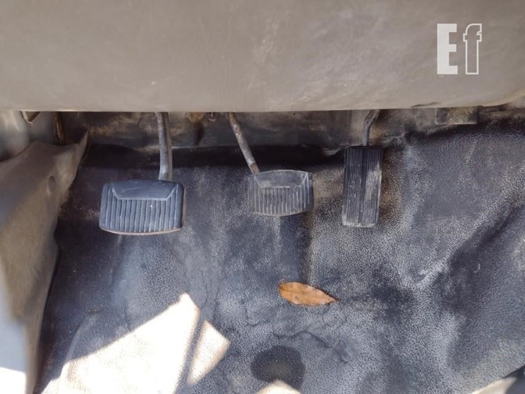 2008-ford-f750-xl-image-7