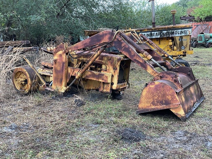 minneapolis-moline-parts-tractor-image-2