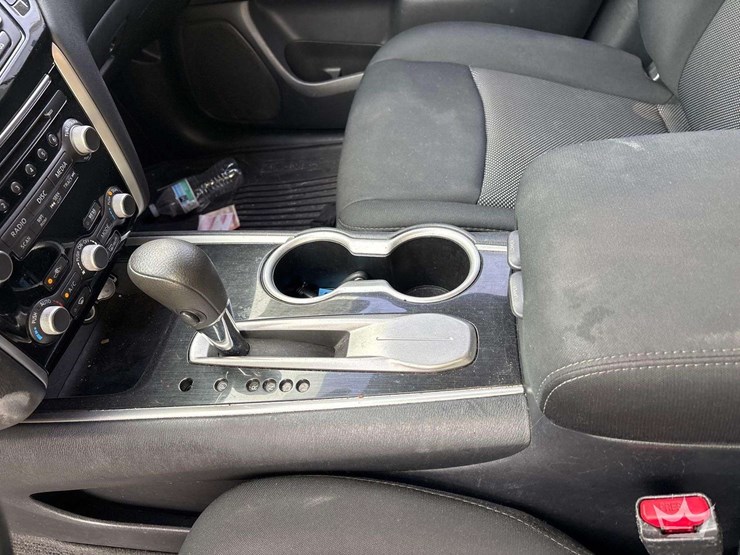 2017-nissan-pathfinder-image-16