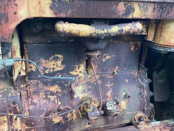 minneapolis-moline-parts-tractor-image-13