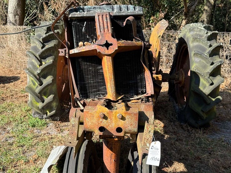 minneapolis-moline-445-image-2