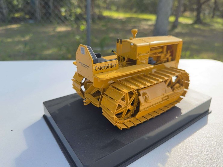 caterpillar-d2-image-20