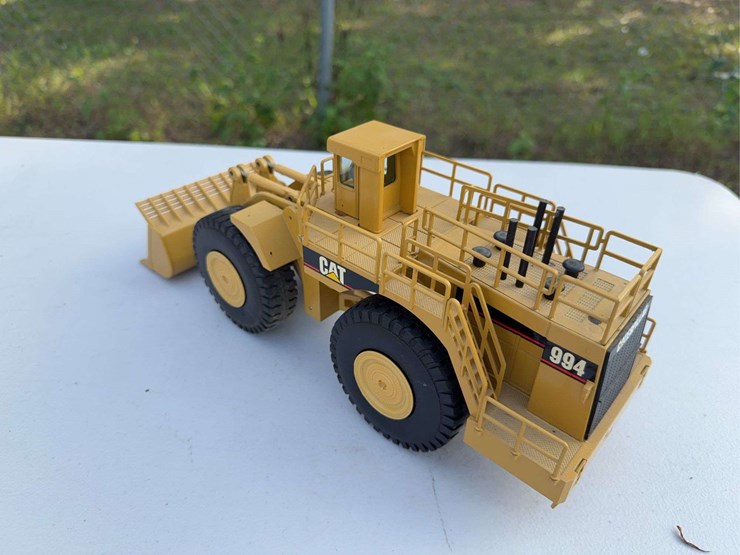 caterpillar-994-image-4