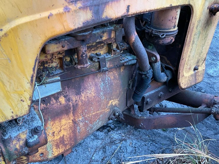 minneapolis-moline-445-image-27