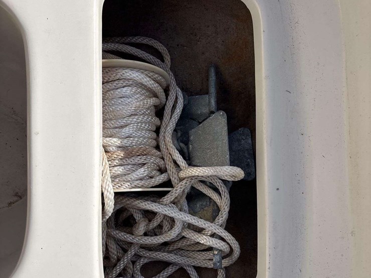 2001-ser-boat-&amp;-trailer-image-11