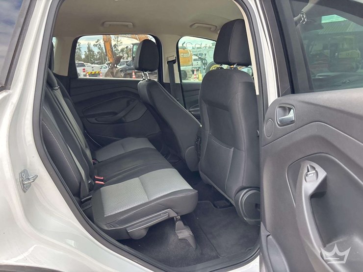 2017-ford-escape-image-22