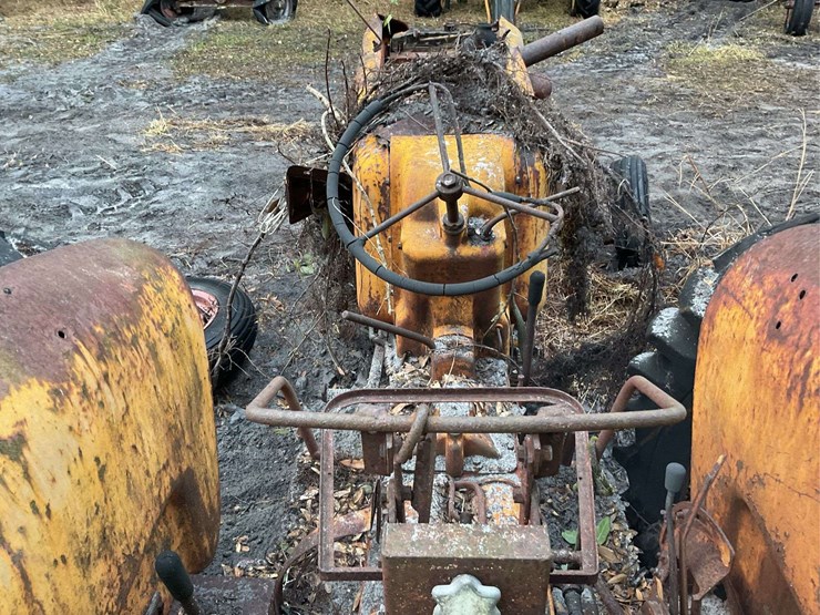 minneapolis-moline-445-image-7