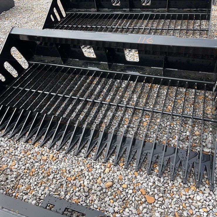 Sliding Loader Sieve Shovel