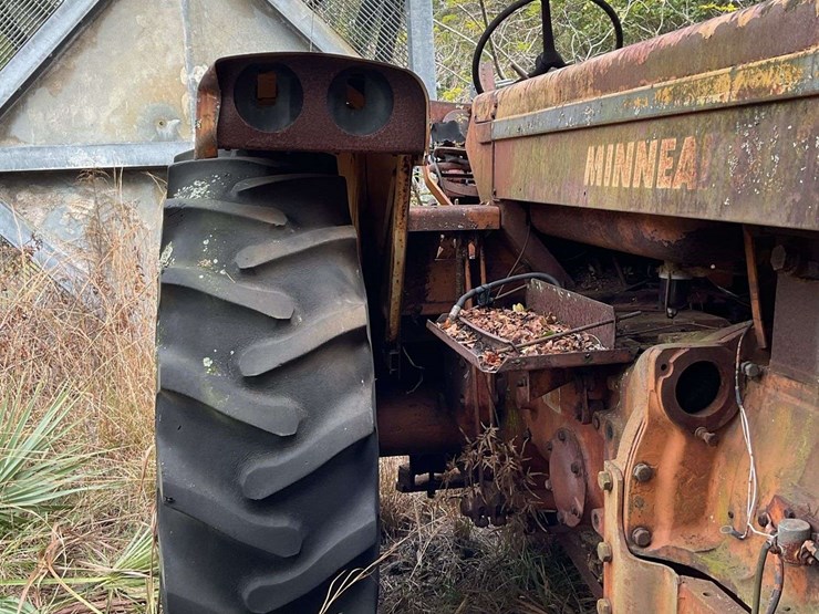 minneapolis-moline-g707-image-13