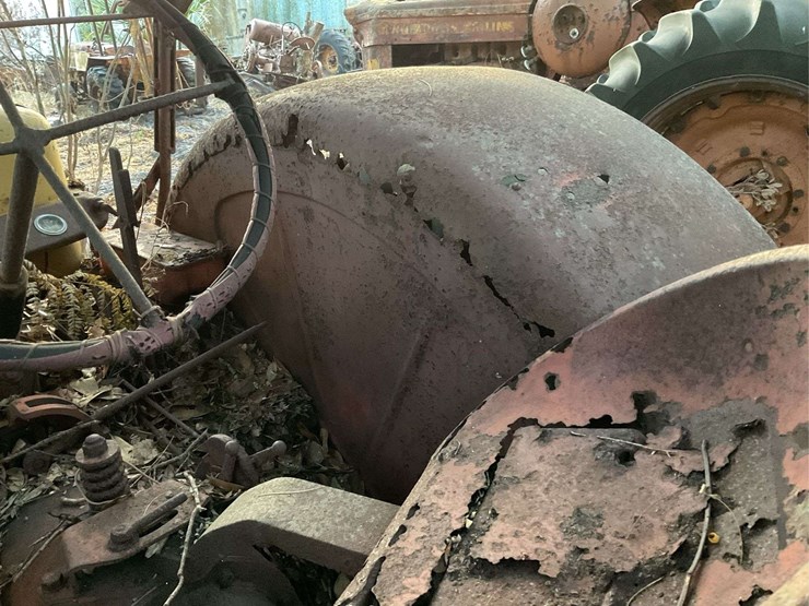 case-parts-tractor-image-18