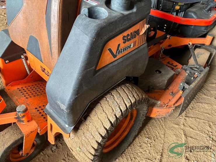 scag-stand-on-zero-turn-61"-mowing-deck-showing-1152-hours-image-13