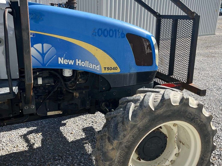 2009-new-holland-t5040-image-15