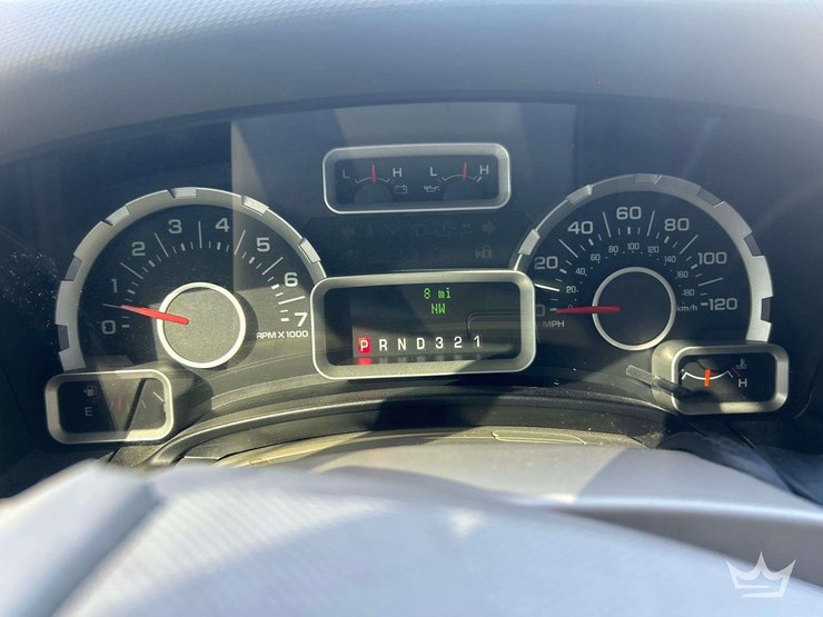 2011-ford-expedition-image-13