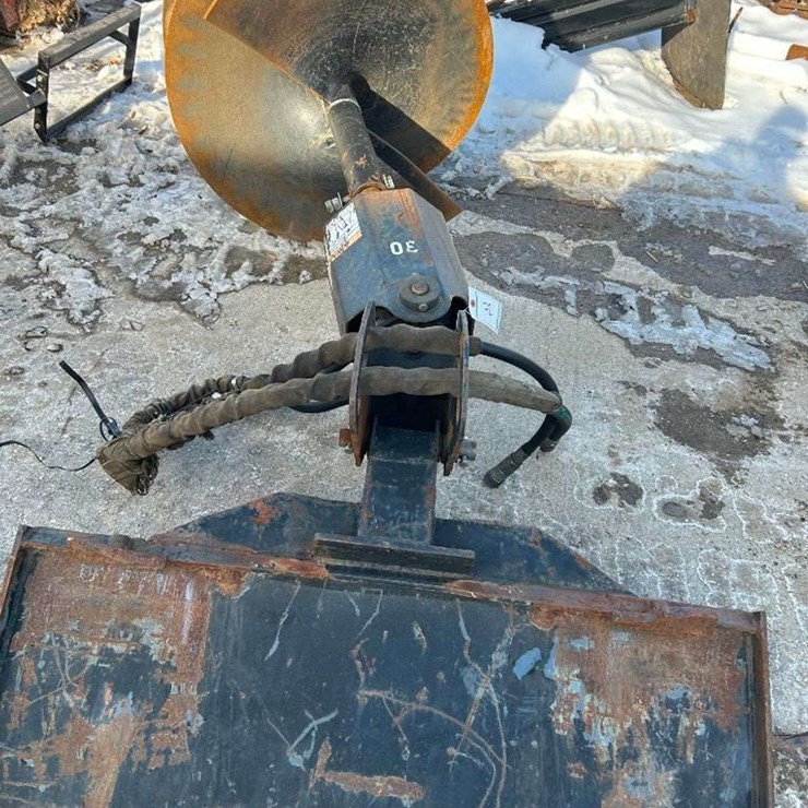 Bobcat auger power head with large bit