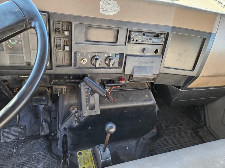 1994-international-durastar-4300-image-20