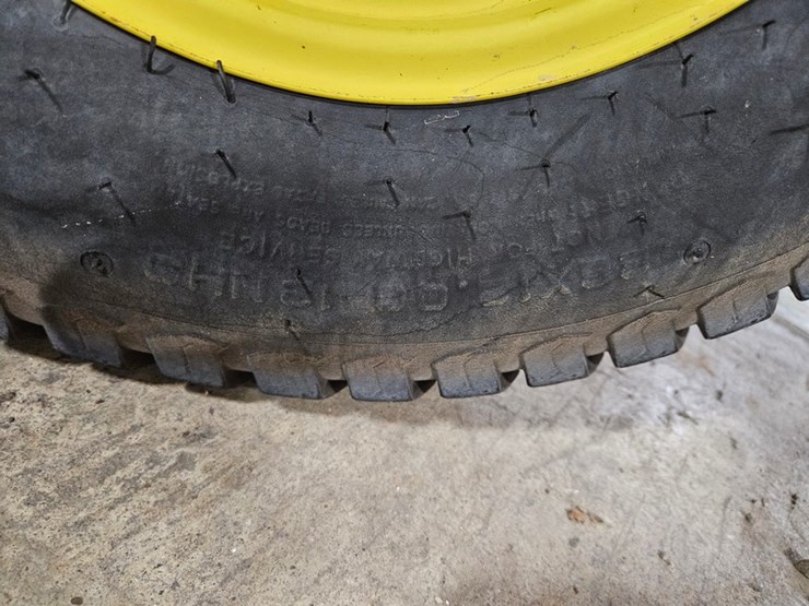 john-deere-1025r-image-38