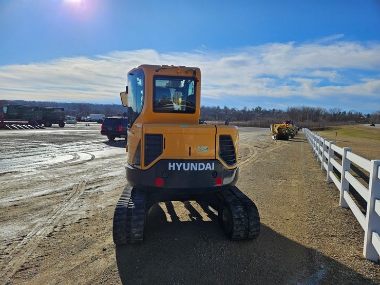 #38-•-hyundai-60cr09a-excavator-image-4