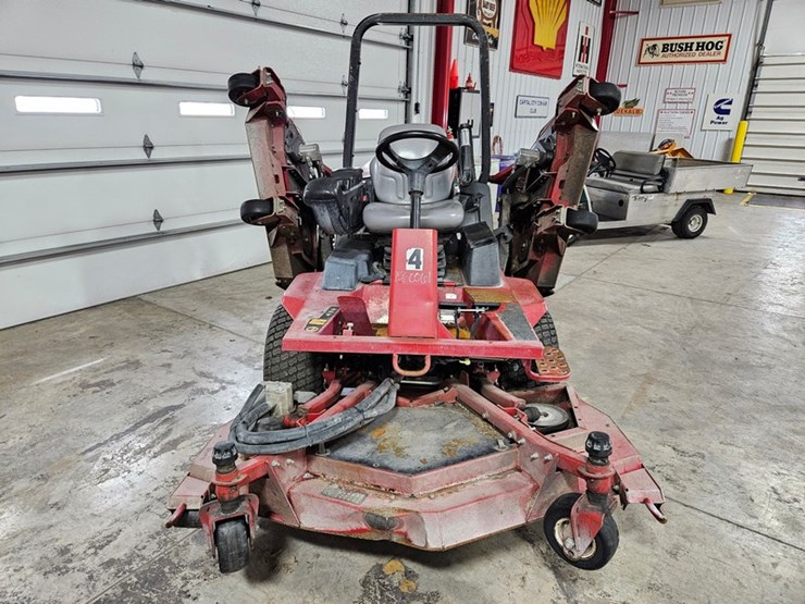 toro-groundsmaster-4000d-image-8
