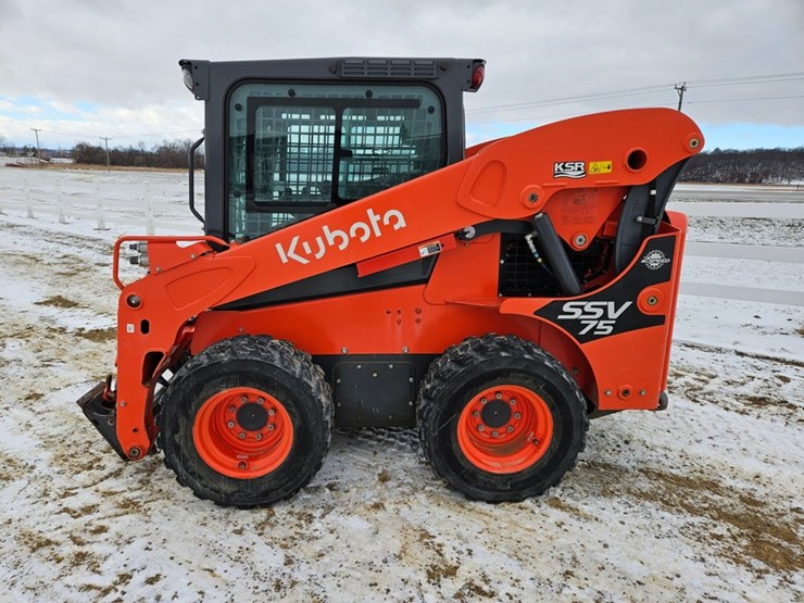 kubota-ssv75-image-2