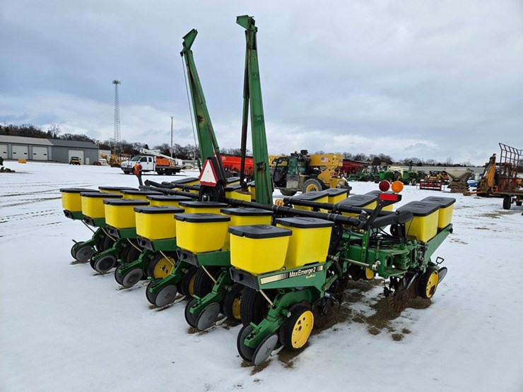 john-deere-7200-image-5