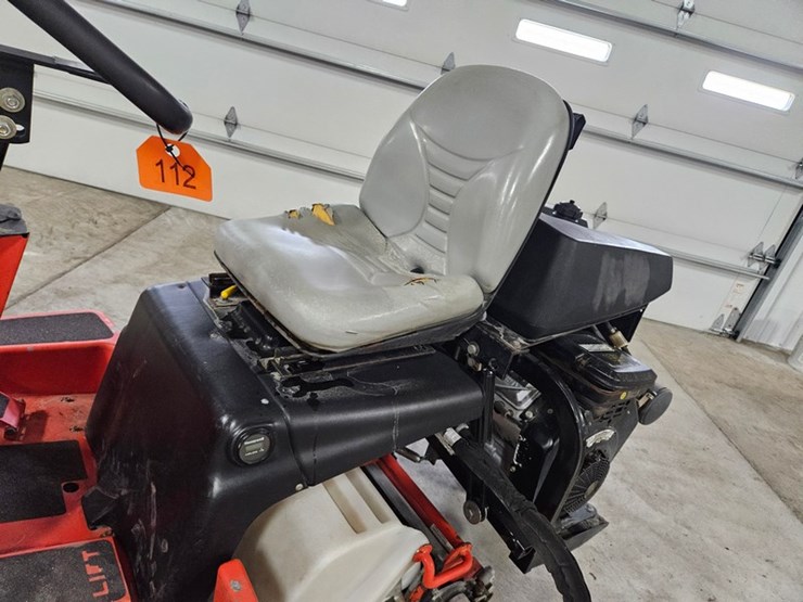 #112-•-jacobsen-greens-king-iv-greens-mower-image-27