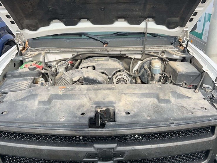 2011-chevrolet-silverado-1500-image-19