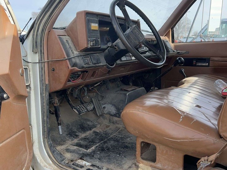 1990-caterpillar-3116-image-7