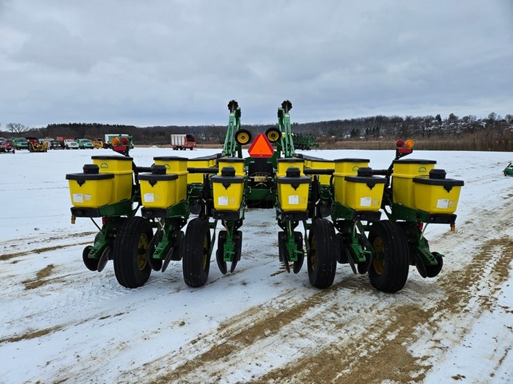 1997-john-deere-1770-image-4