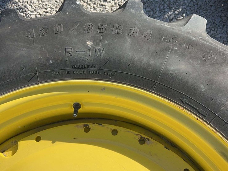 john-deere-420-image-3