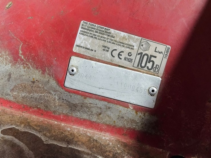 2011-toro-groundsmaster-4000d-image-34