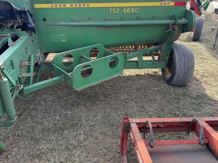 john-deere-347-image-4