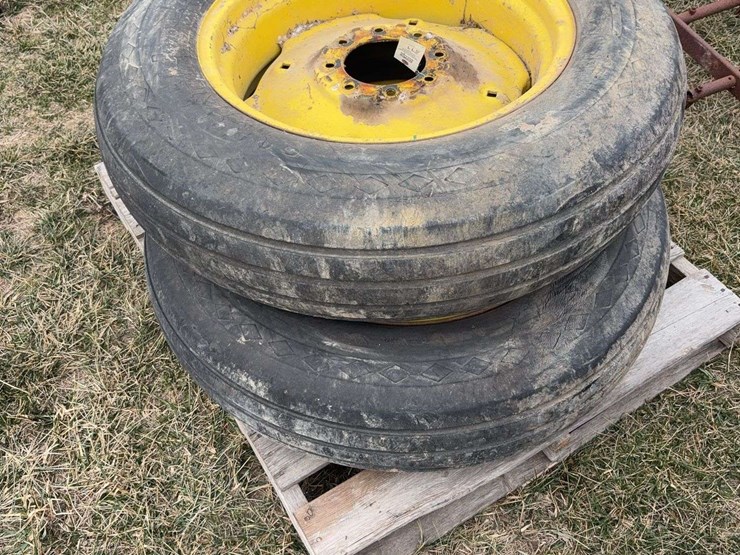 john-deere-8-image-2