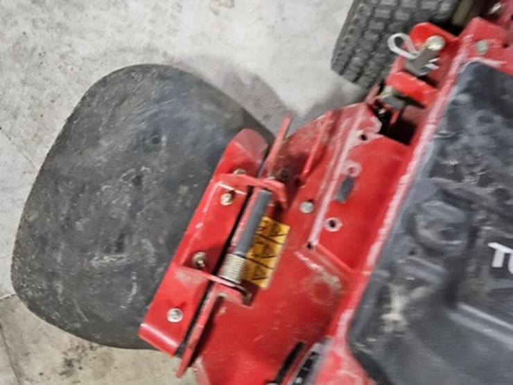 #158-•-2016-toro-turbo-force-36-walk-behind-mower-image-10