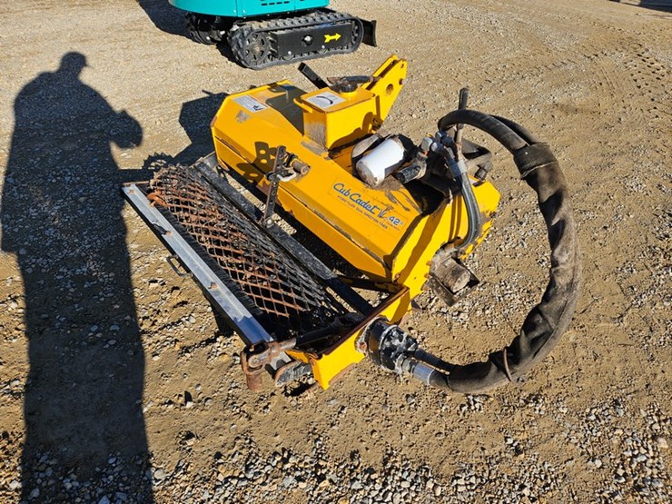 #66-•-cub-cadet-42"-roto-tiller-with-crumbler-image-5